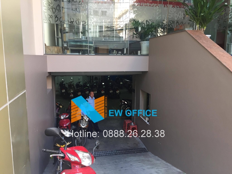 hầm gửi xem tại tòa nhà Ý Bản Building.