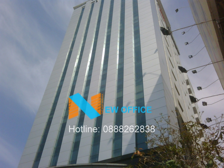 Mặt trước tòa nhà 194 Golden Building tại đường Điện Biên Phủ quận Bình Thạnh