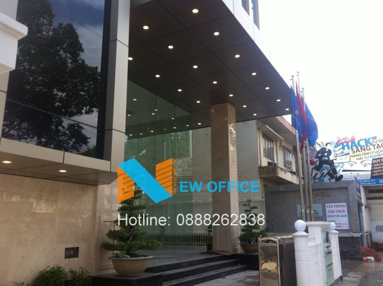 Phía trước tòa nhà Pjico Building