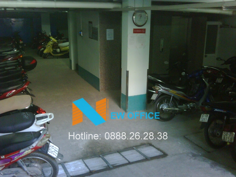 Hầm giữ xe cho nhân viên tại tòa nhà Elilink Building.