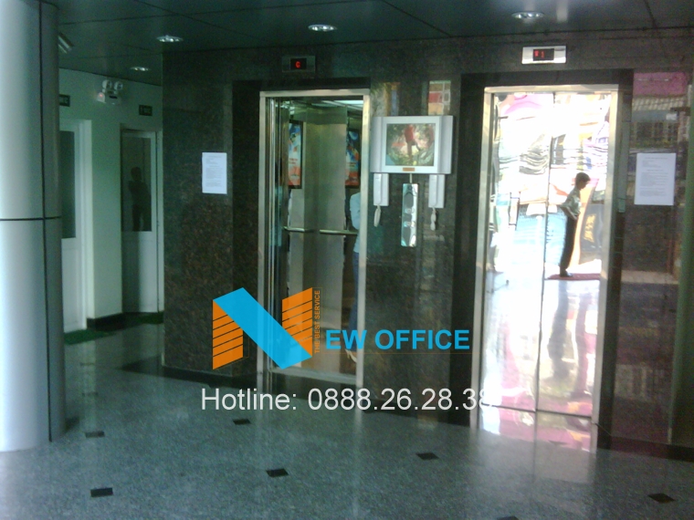 Hệ thống thang máy tại tòa nhà Elilink Building.