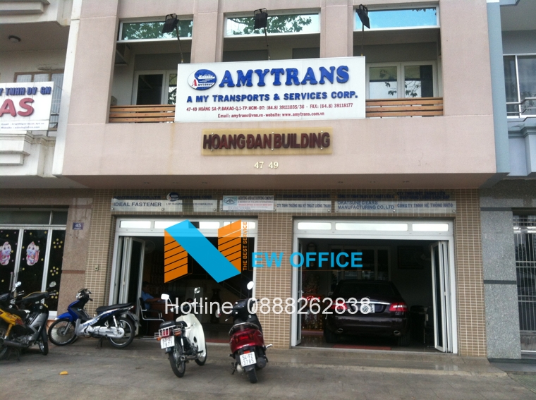 khu vực phía trước bước vào dại sảnh tòa Hoàng Đan Building