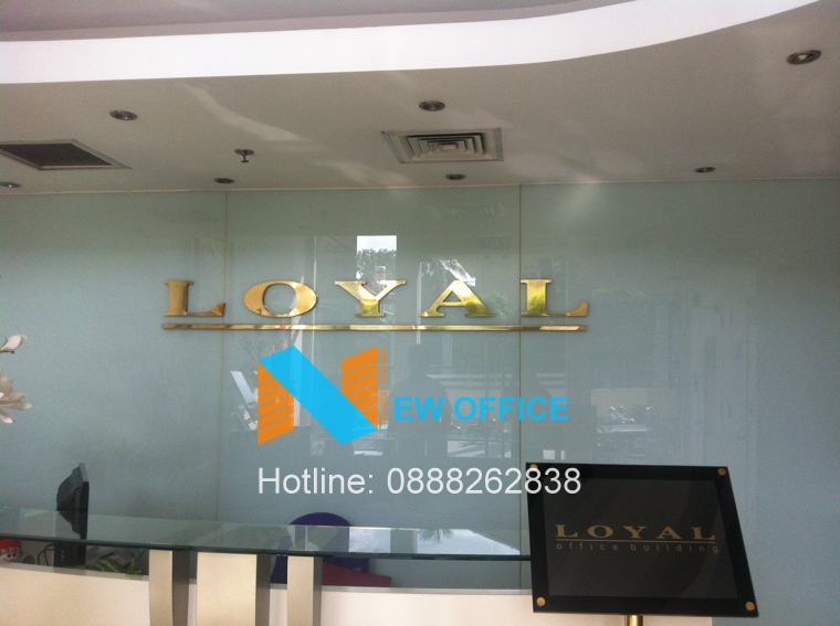 Lễ tân tại tòa nhà Loyal Building