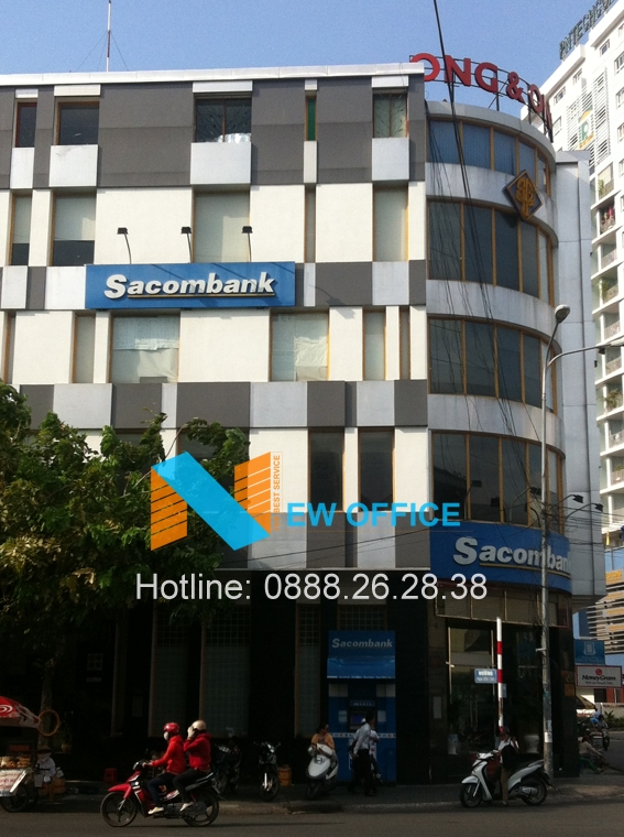 Tổng quan tòa nhà Ong&Ong Building trên đường Phan Xích Long quận Phú Nhuận.