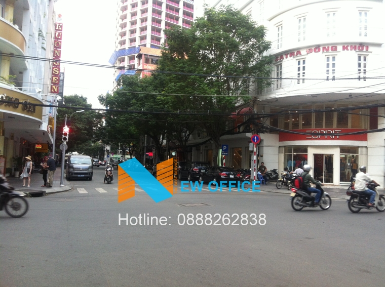 khu vực nút giao thông tòa nhà Satra Building