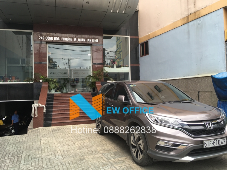 Tòa nhà Tất Minh Building cho thuê văn phòng Quận Tân Bình nhìn tổng quan từ phía ngoài