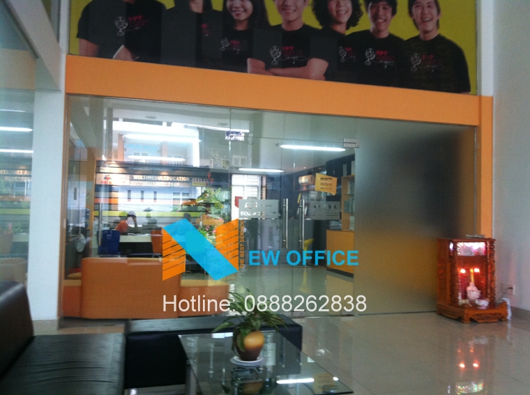 lễ tân tòa nhà Cosmobiz Building