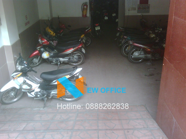 khu vực đậu xe dưới tầng hầm tòa nhà Tuấn Minh 1 Building