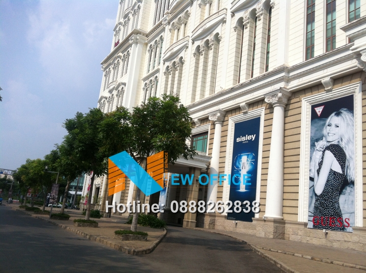 View phía trước tòa nhà saigon Paragon quận 7