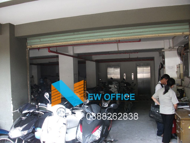 khu vực đậu xe tầng hầm tòa nhà ATIC Building