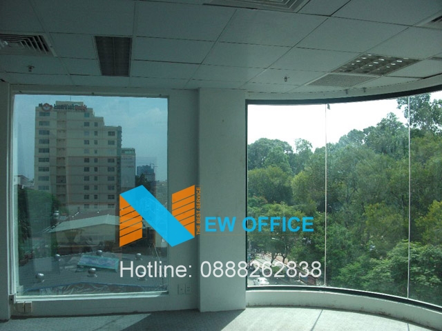 view nhìn ra ngoài tòa nhà ATIC Building