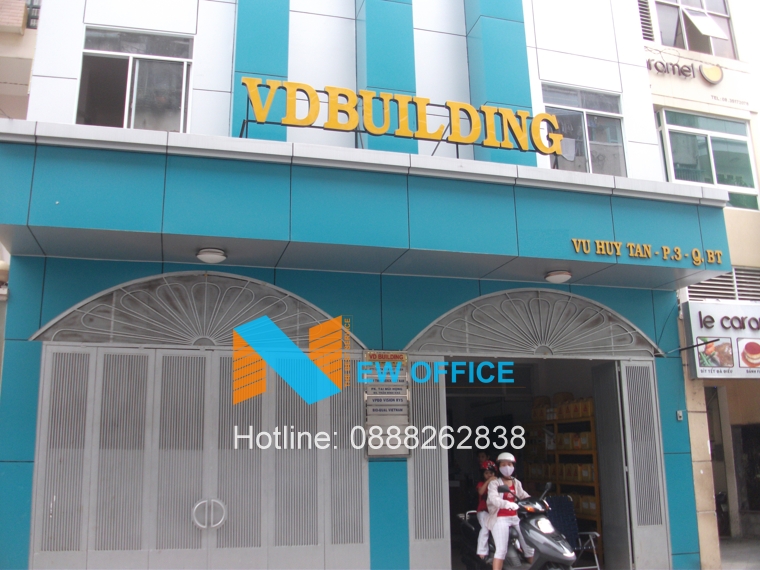 Mặt trước tòa nhà Vũ Huy Tấn Building quận Bình Thạnh