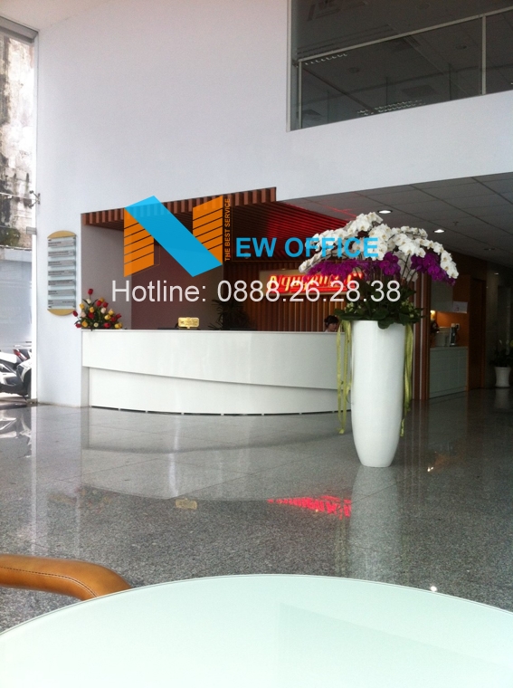 Sảnh chính của tòa nhà Nguyễn Kim Building.