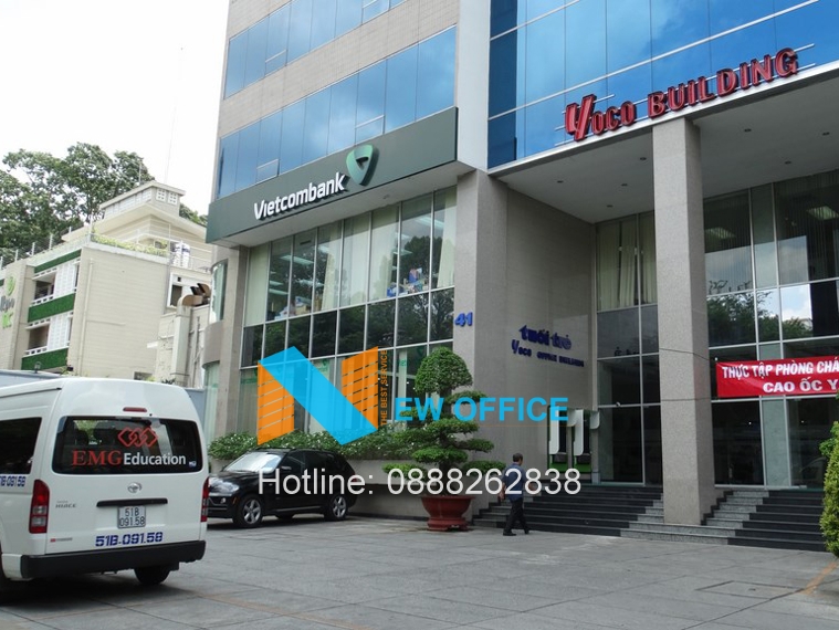 khu vực phía trước tòa nhà Yoco Building