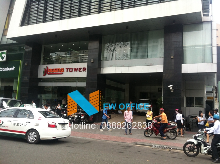 khu vực nút giao thông tòa nhà trên đường Hàm Nghi