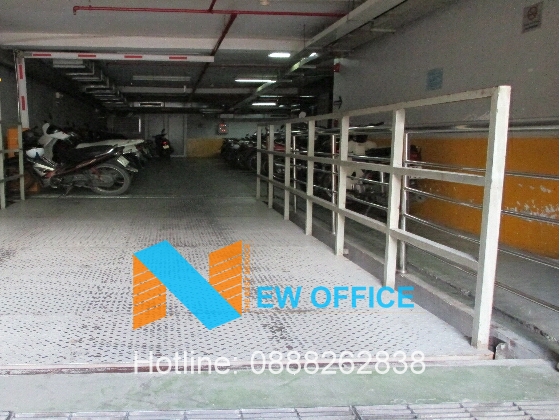 Hầm gửi xe tại tòa nhà Locogi Building